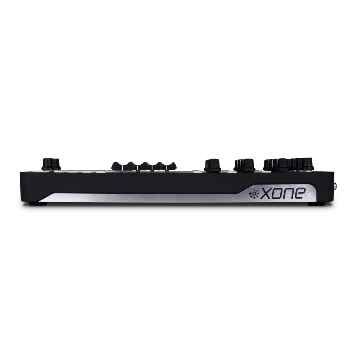Allen & Heath XONE:K2 professional DJ MIDI controller, view 3