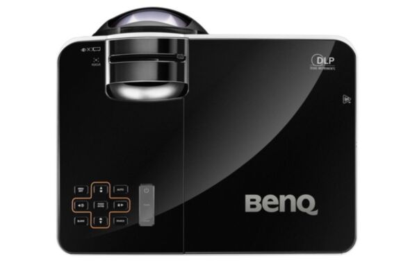 BenQ MW860USTi WXGA ultra short throw interactive projector, view 4