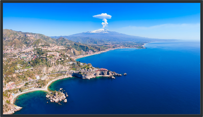 Panasonic TH-43SQ3: 43 Inch 4K UHD Professional Display, 500 cd/m2, view 2