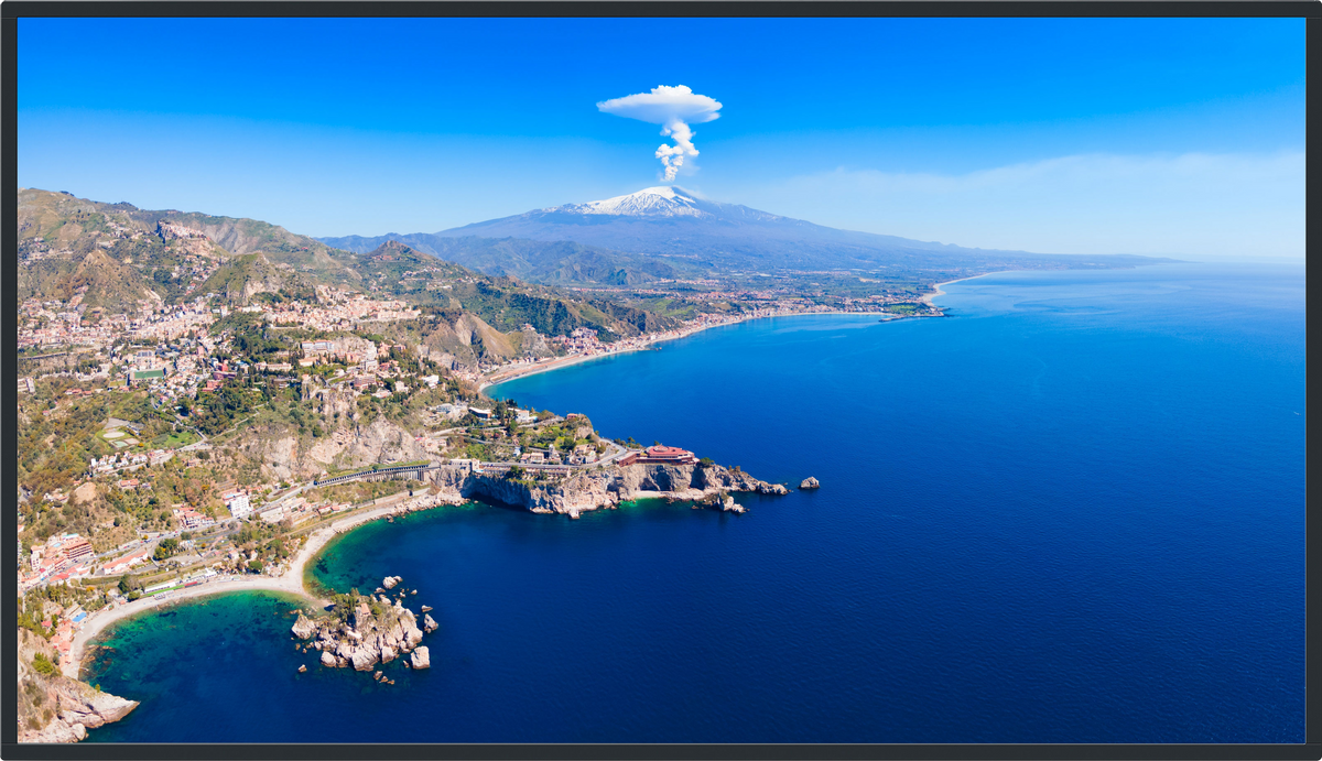 Panasonic TH-50SQ3: 50 Inch 4K UHD Professional Display, 500 cd/m2, view 2