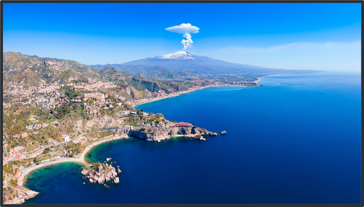 Panasonic TH-86SQ3: 86 Inch 4K UHD Professional Display, 500 cd/m2, view 2