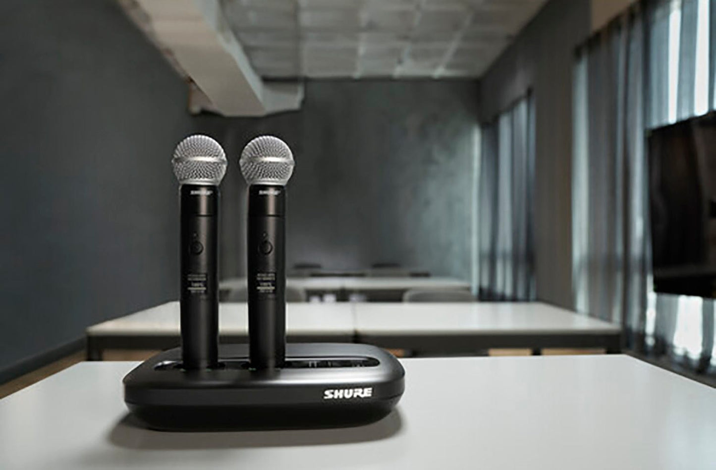 Shure MXW2X/SM58=-Z10 Handheld Wireless Transmitter with SM58 Capsule - Z10 Band
