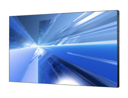 Front view of a 2x2 multi screen digital wall matrix using Samsung UD55C super narrow bezel signage monitors
